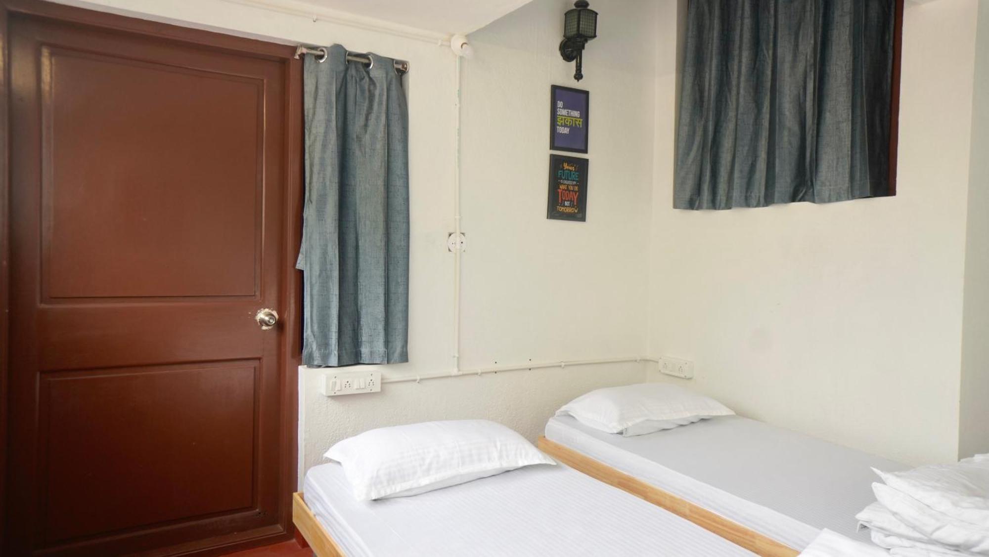 Roambay - Gokulam Hostel Mysore Εξωτερικό φωτογραφία