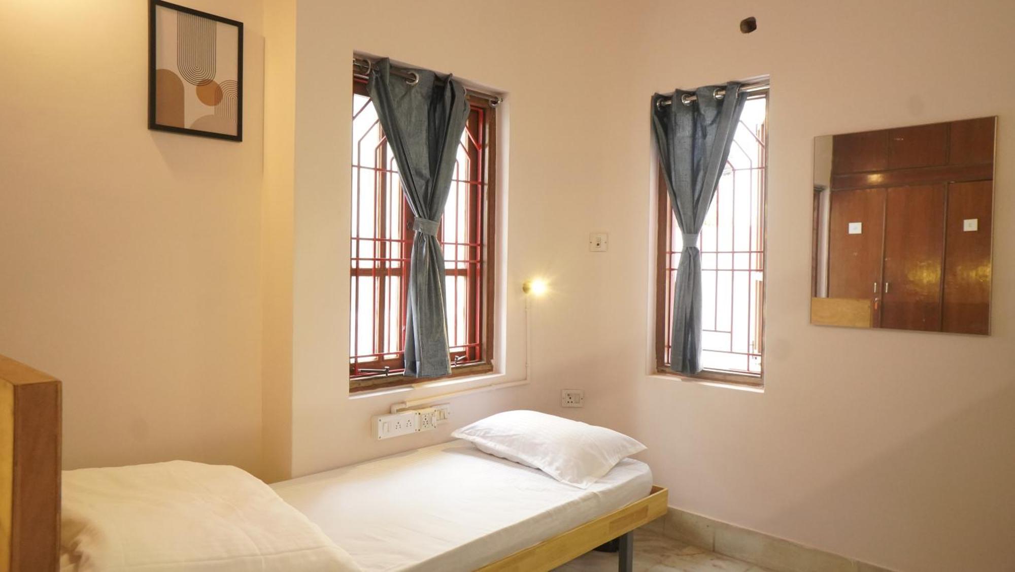 Roambay - Gokulam Hostel Mysore Εξωτερικό φωτογραφία