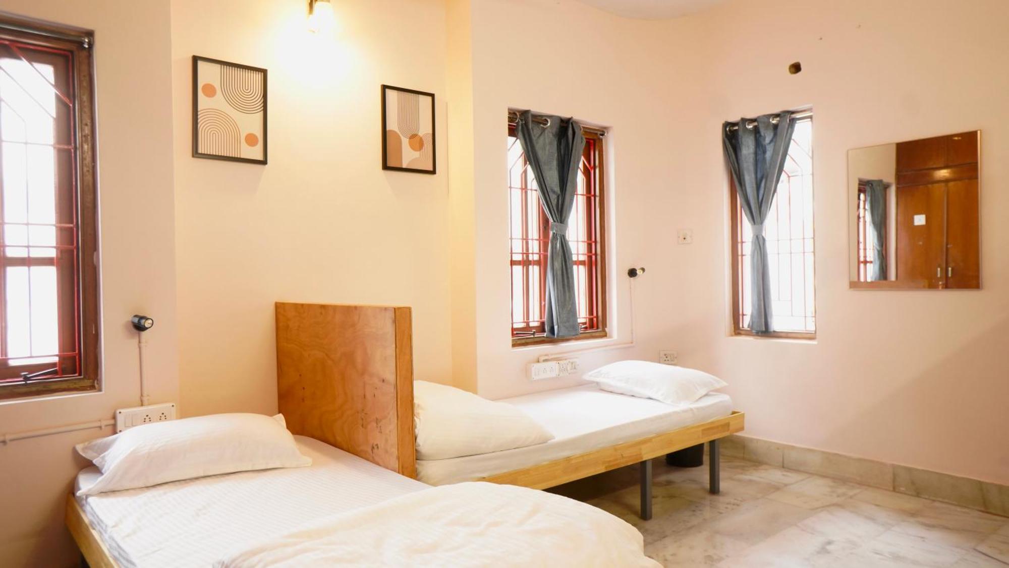 Roambay - Gokulam Hostel Mysore Εξωτερικό φωτογραφία