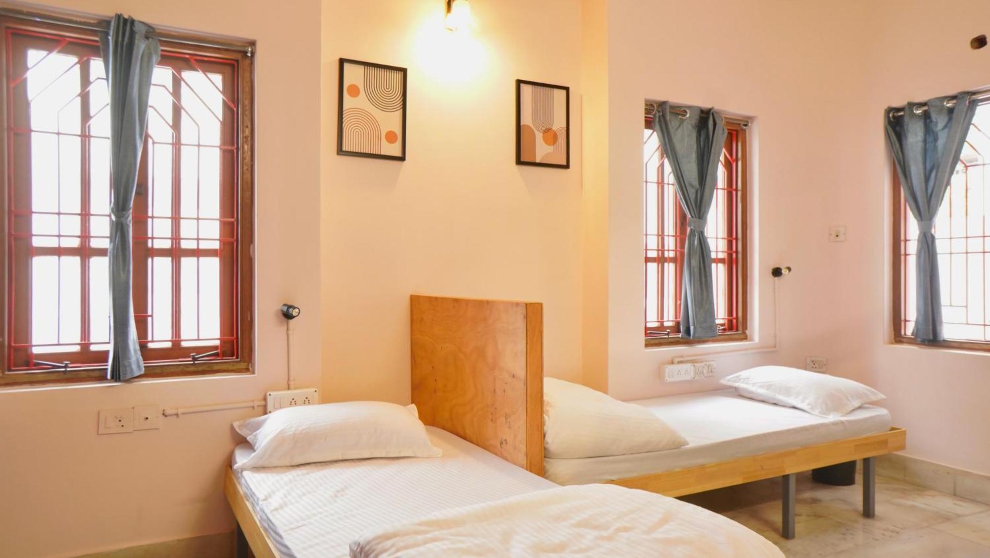 Roambay - Gokulam Hostel Mysore Εξωτερικό φωτογραφία